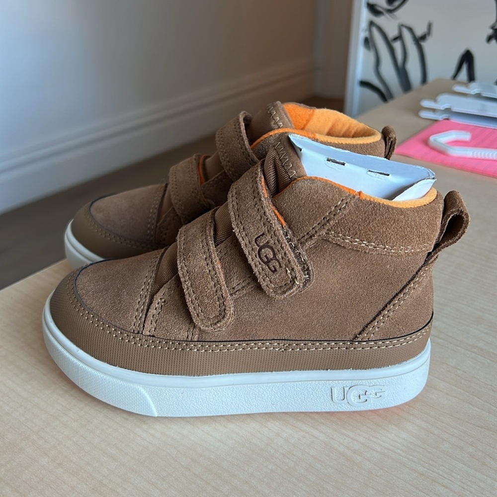 NWT Toddler Ugg Rennon II Weather Boot, Size 9